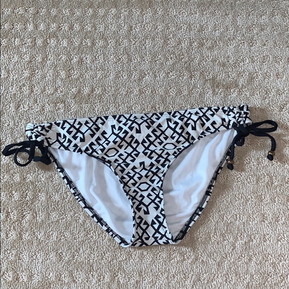 Bikini bottoms